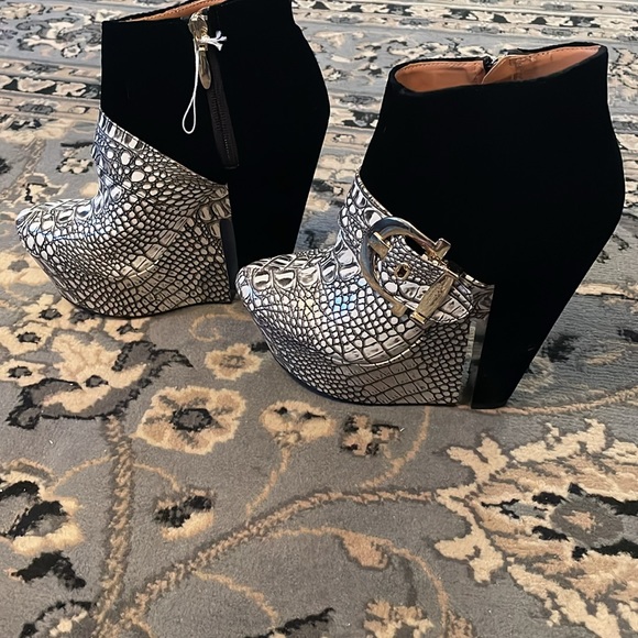 Christian Soriano platform snake booties - Picture 2 of 15